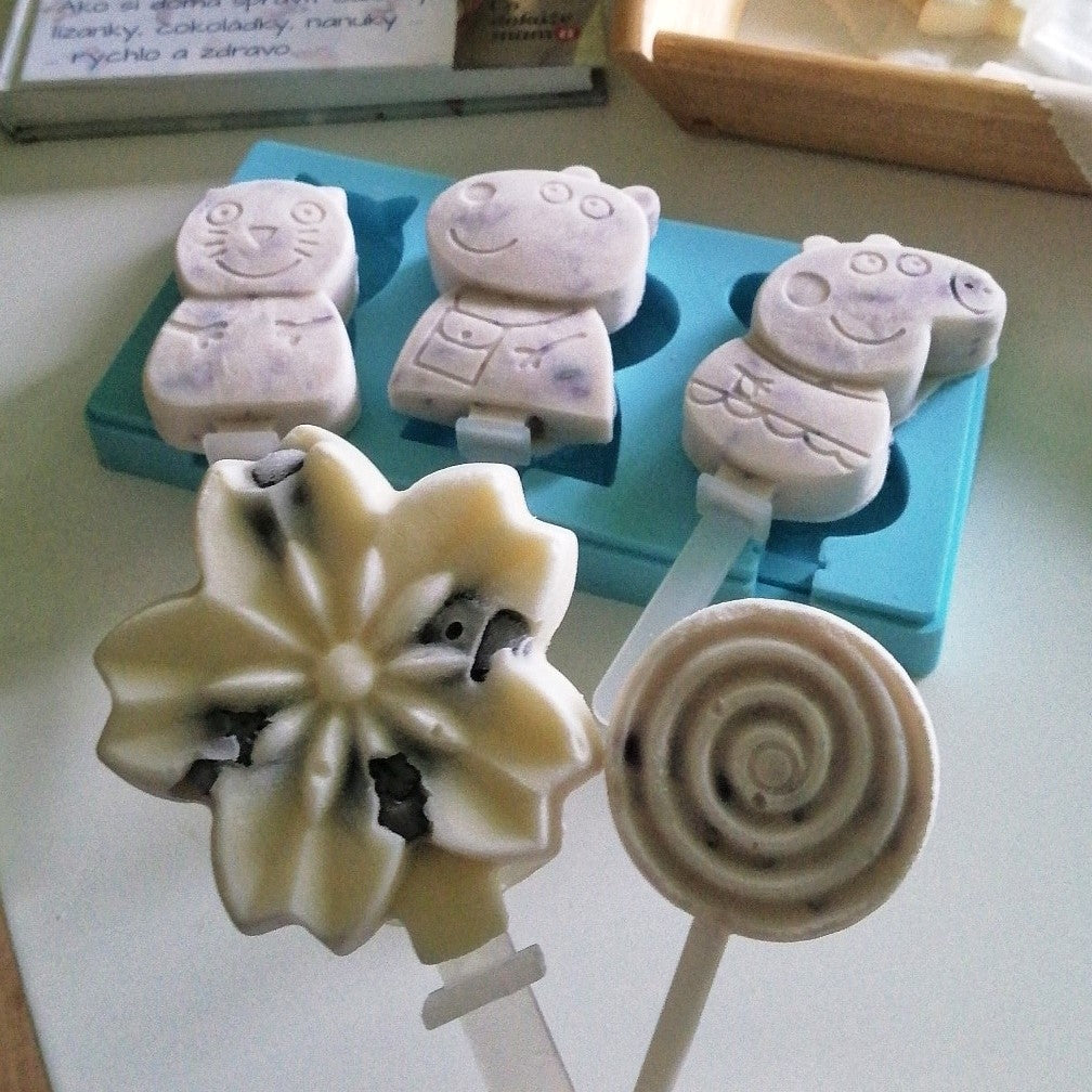Silicone mold for popsicles