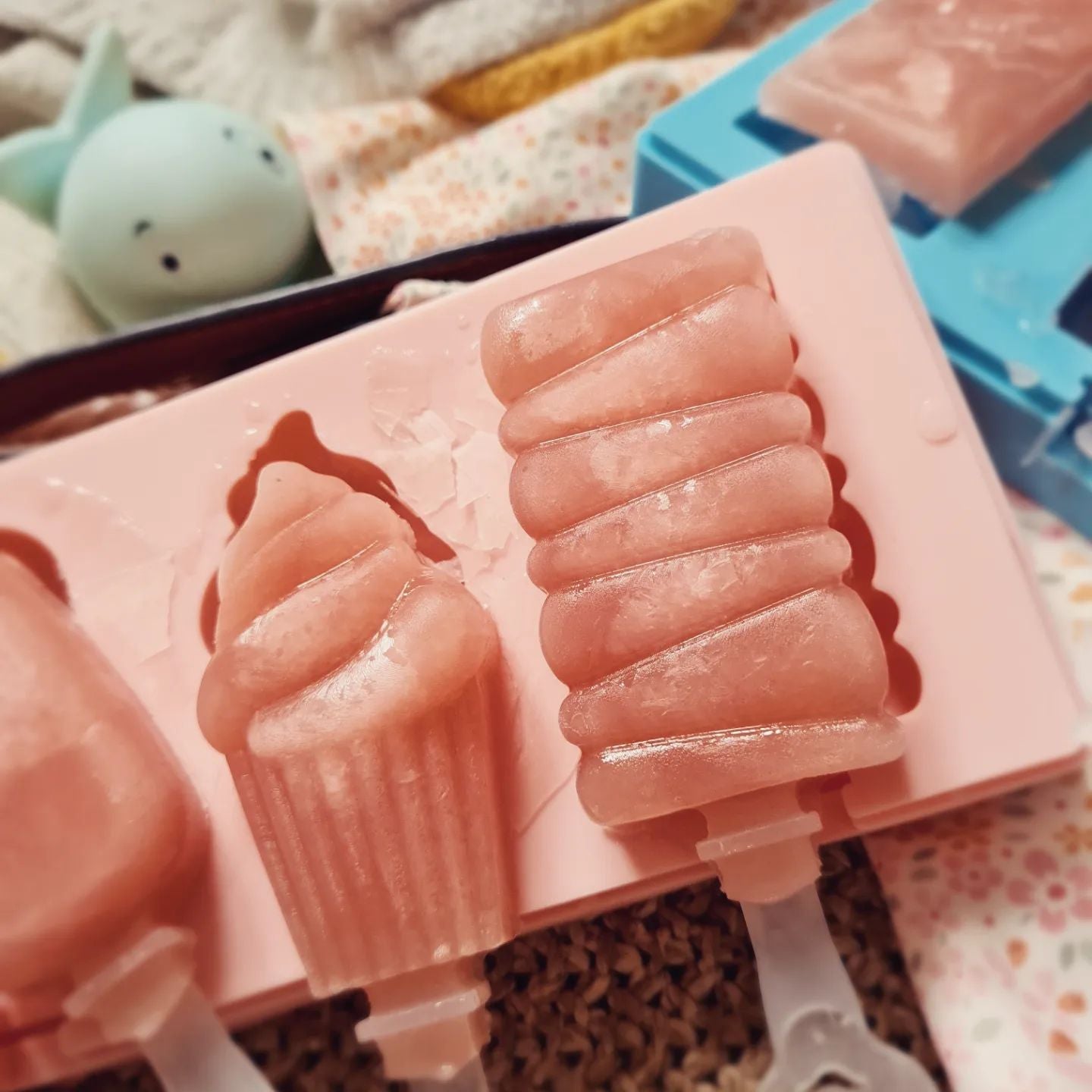Silicone mold for popsicles